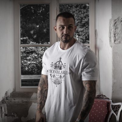White luxury t-shirt men royal crown ornament monarchy medieval
