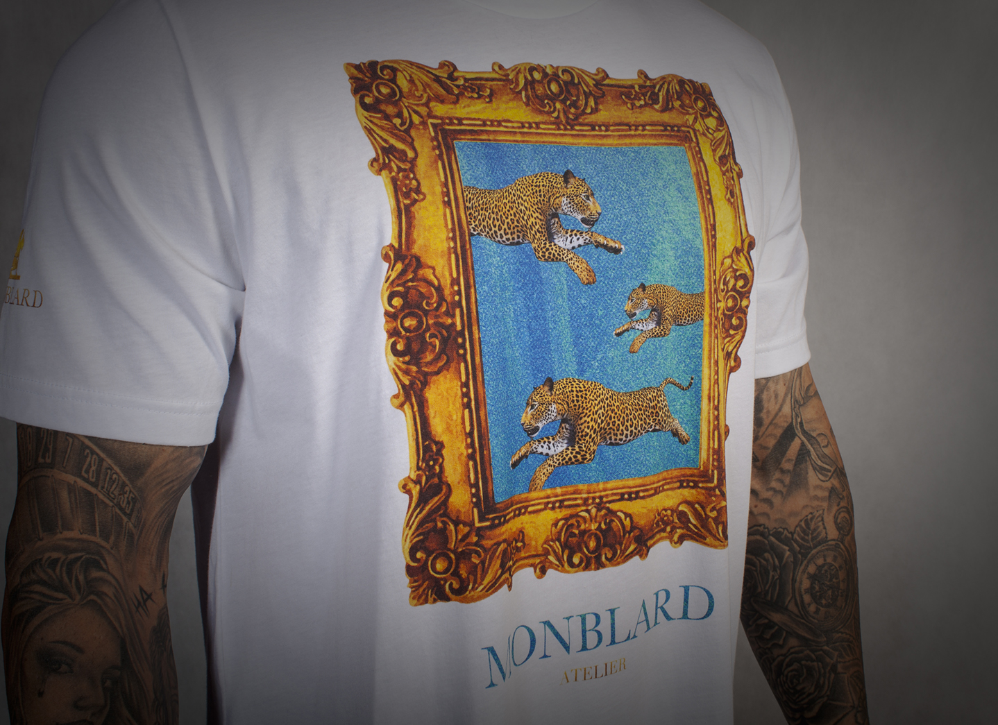 Gold baroque luxury t-shirt men white frame tiger