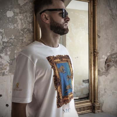 luxury man t-shirt fashion designer lion tiger animal print baroque golden frame