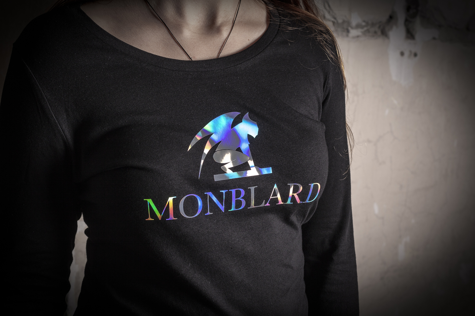 Monblard holographic silver logo, black
